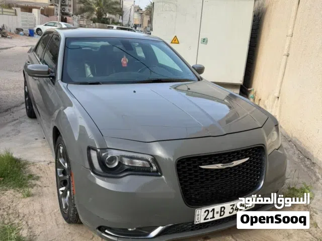 2018 كرايسلر 300 300S V6