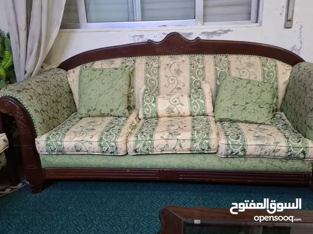 طقمين كنب (14 مقعد ثلاثيتين و ثنائيتين و 4 مفرد ) خشب ممتاز