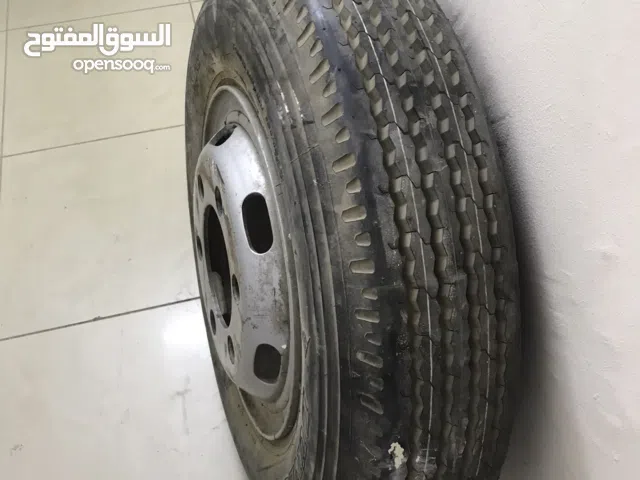 للبيع تاير مع جنط وكالة
