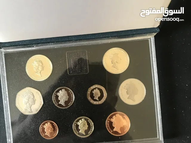 عملة انجليزية صدرت بمناسبة عيد ميلاد الملكة اليزابيث سنة 1988