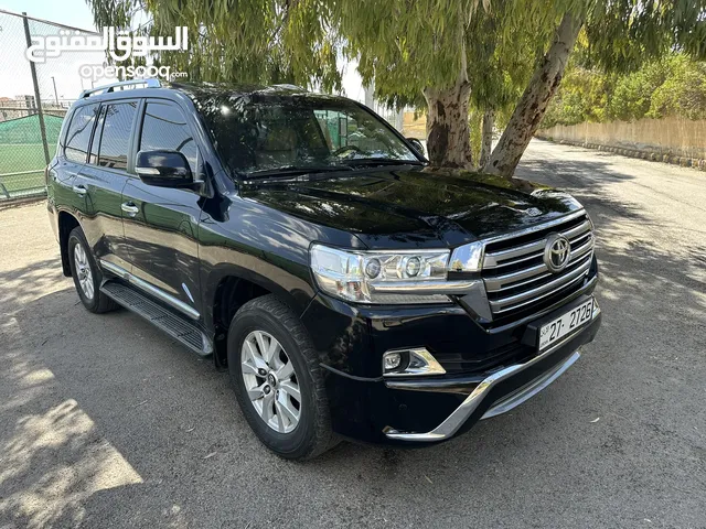 Used Toyota Land Cruiser in Amman