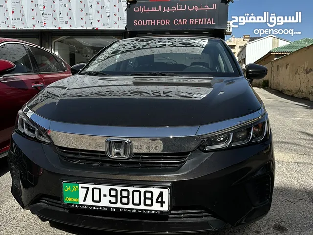 Sedan Honda in Amman