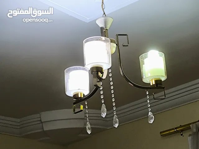 إضاءة غرفة تلاتية