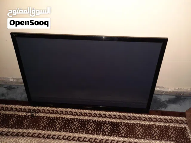 شاشة سامسونج أصليه للبيع تحتاح صيانة