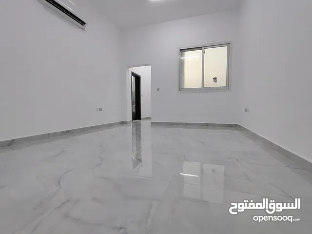 120 m2 2 Bedrooms Apartments for Rent in Abu Dhabi Al Shamkhah