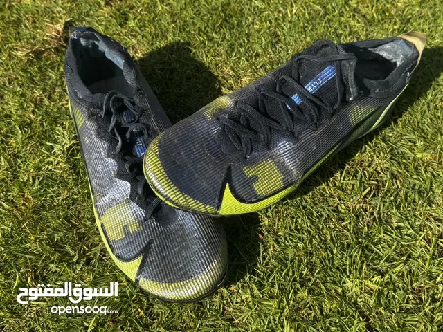 Nike mercurial vapor 14 elite football shoes - size 42