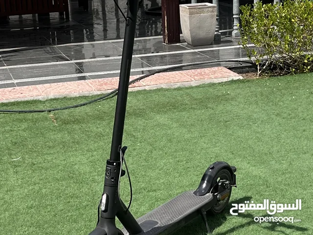 Electric Scooter Xiaomi 1s - In good condition and charger is provided