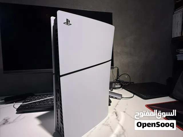Playstaion 5 Slim بلاستيشن 5 مستعمل  بحال الوكالة شرق اوسط