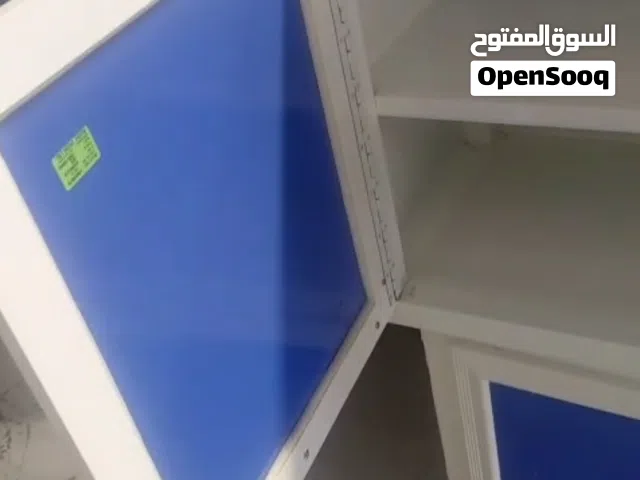 خزانة مطبخ المونيوم نظيفة جدااااا استعمال خفيف