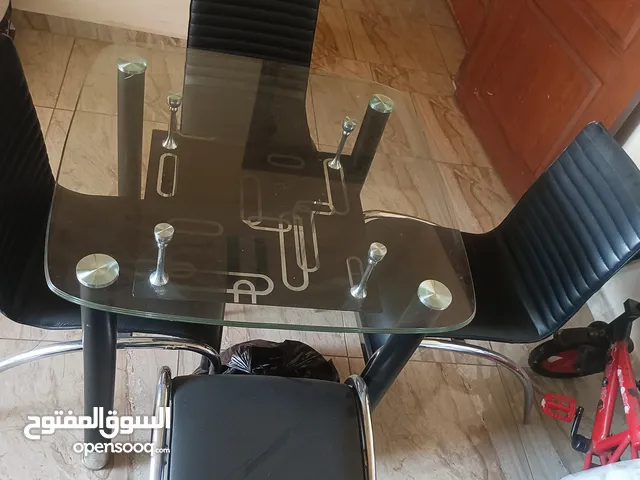 طاولة سكوريت