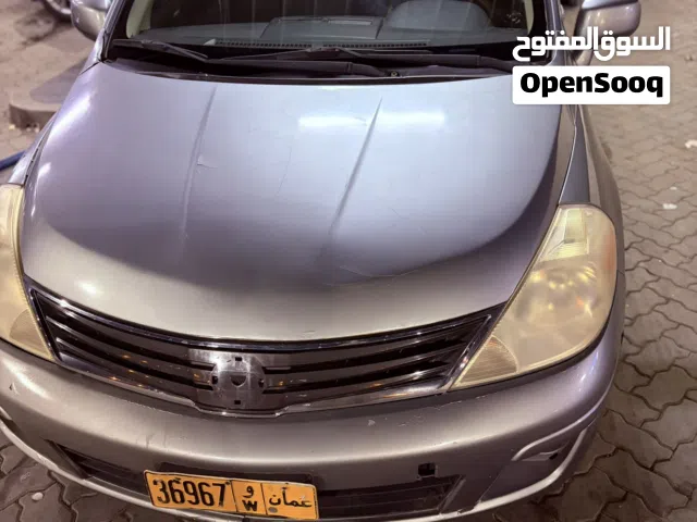 2013 نيسان فيرسا Standard