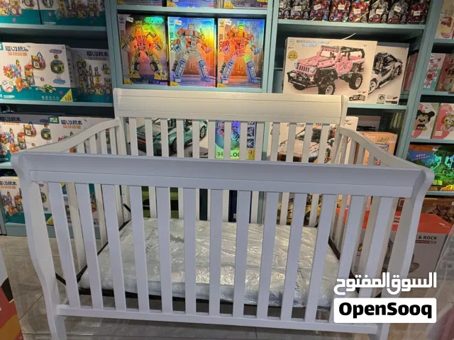 سرير أطفال خشب