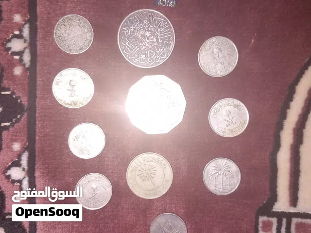 لعشاق جمع العملات العربية القديمة من مقتنياتي الخاصة عدد 11 عملة معدنية بياناتهم كالتالي أربعة قروش
