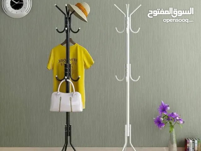 شماعة الملابس الكلاسيكية – ترتيب وأناقة في بيتك!  شماعة الملابس الكلاسيكية هي الحل المثالي لكل بيت