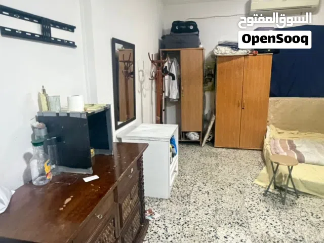 urgent a big room rent