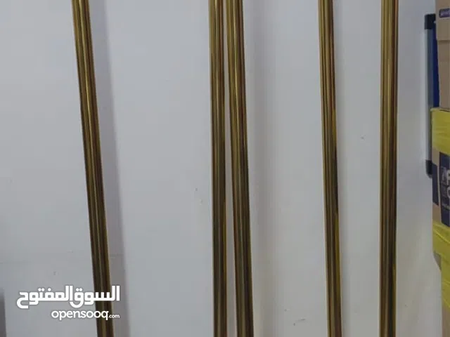 حاملات العلم كبار لون ذهبي حاله نضيفه العداد 5 اسعر 500 تواصل اصامل فقط مخذهم ب 1250 خذهم ب 500 لغطه