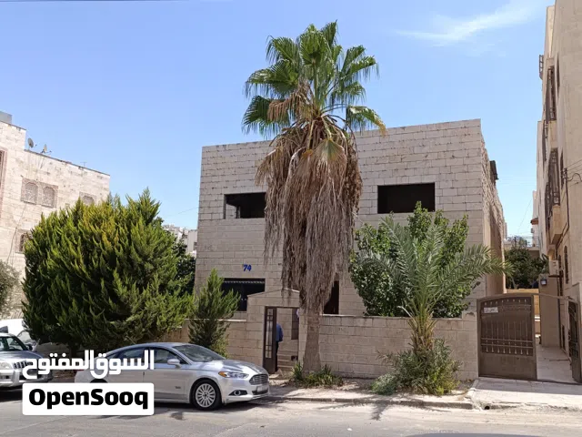 رقم العقار (95) بيت 528 م للبيع في ابو نصير صهي الفقير على شارعين ثلاث طوابق