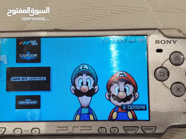 جهاز psp عليها مئات الألعاب الكلاسيكية مع شاحنها الأصلي الغالي اقرا الوصف