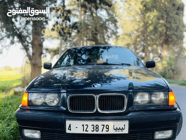 BMW 3 Series 323 in Zawiya