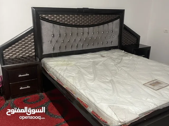 غرفة نوم كاملة + فرشة حرباوي شبه جديدة فاخرة
