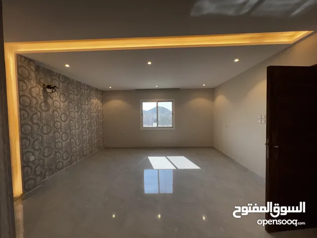 214 m2 4 Bedrooms Apartments for Sale in Mecca Al-Sabhani