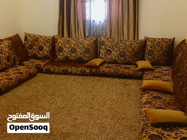 جلسه كامله مع البساط  4x5وستار مستعمله