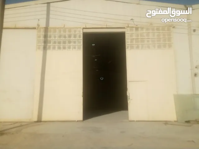 مخزن للأجار الموقع الصناعيه Store for rent 350 a month