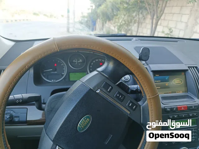 2010 لاند روفر LR2 HSE