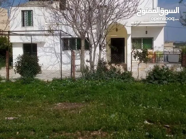 180 m2 More than 6 bedrooms Townhouse for Sale in Irbid Taybeh District
