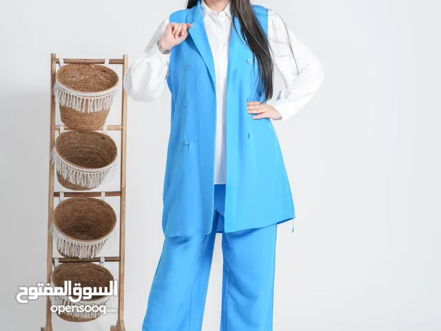 Others Tops - Shirts in Al Sharqiya