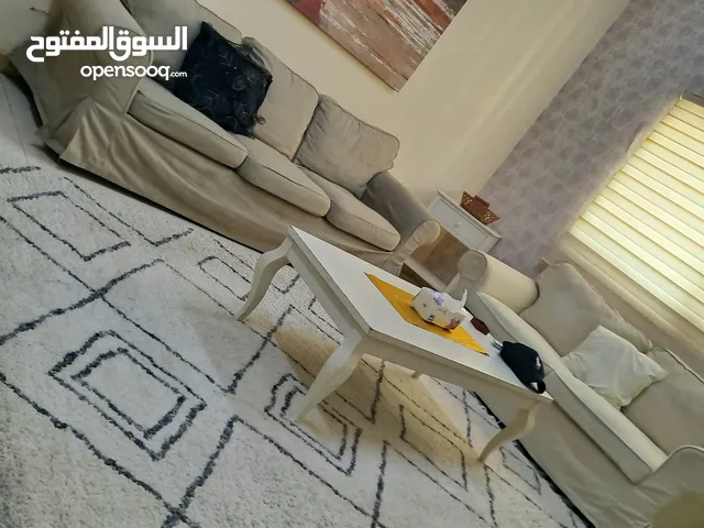شقه غرفه وصاله مفروشه انيقه بدون عموله