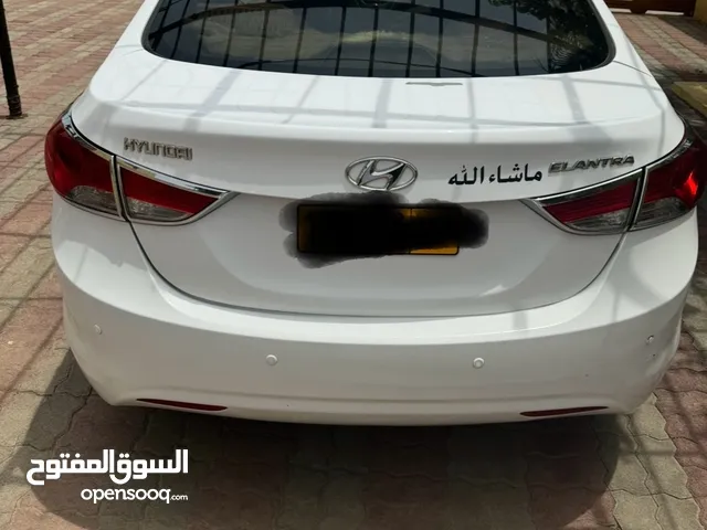 Used Hyundai Elantra in Al Dakhiliya