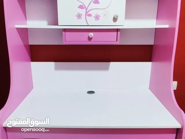 مكتب غرفة نوم بنات