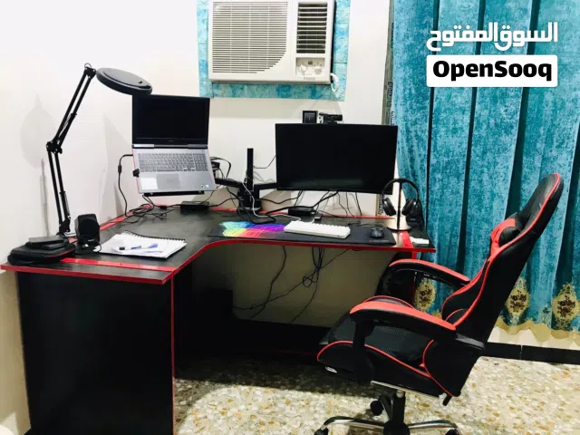 ميز كومبيوتر + كرسي كيمنك