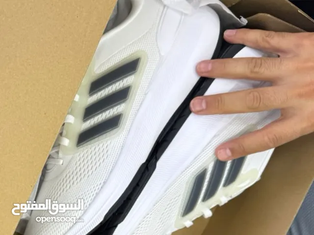 46.5 Sport Shoes in Amman