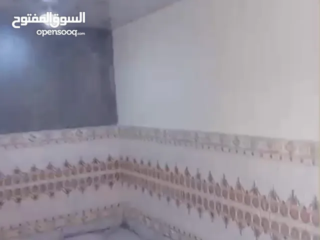 100m2 1 Bedroom Townhouse for Sale in Basra Qibla