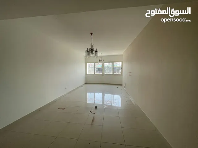1800 ft 3 Bedrooms Apartments for Rent in Sharjah Al Majaz