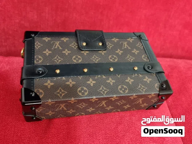 Petite Malle Handbag Monogram Canvas لويس فيتون Louis Vuitton شنطه لون بني محروق
