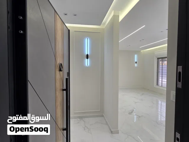 شقة فاخرة طابق ارضي للبيع من المالك مباشرة في اجمل مواقع طبربور