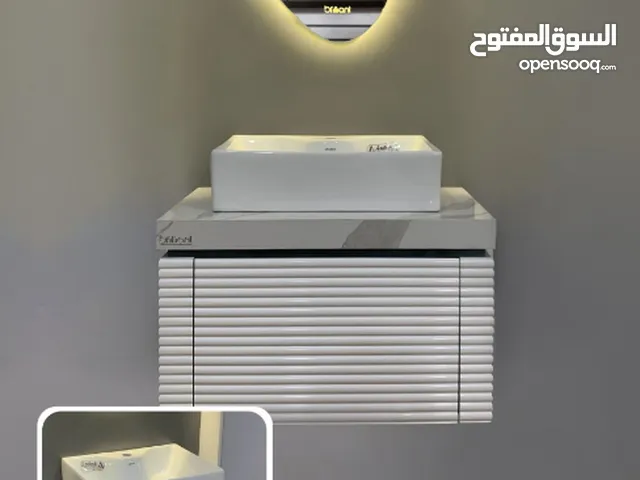 خزائن ومغاسل مصنوعة من مادة PVC عالية الجودة
