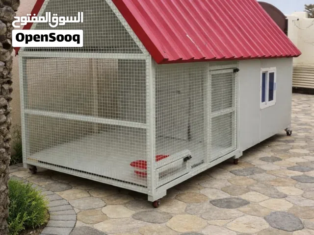بيت جديد عازل قوي للحرارة للكلاب والقطط للبيع