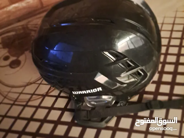 خوذة لرياضة الهوكي