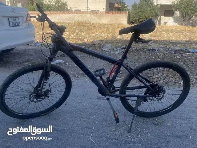 بسكليت رياضي للبيع بقيمت 60دينار الموقع اربد الحي الشرقي