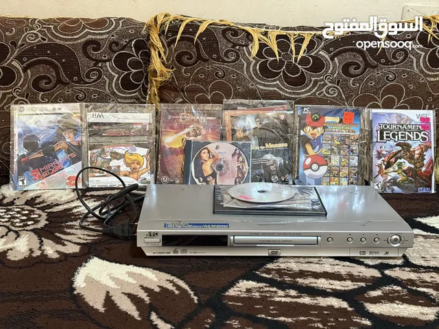 جهاز DVD للبيع بحال الوكالة معاه 19 قرص جداد مخلوطات العاب و أفلام اجنبيا و موسيقى وأغاني