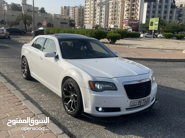 Chrysler 300 2024 in Farwaniya