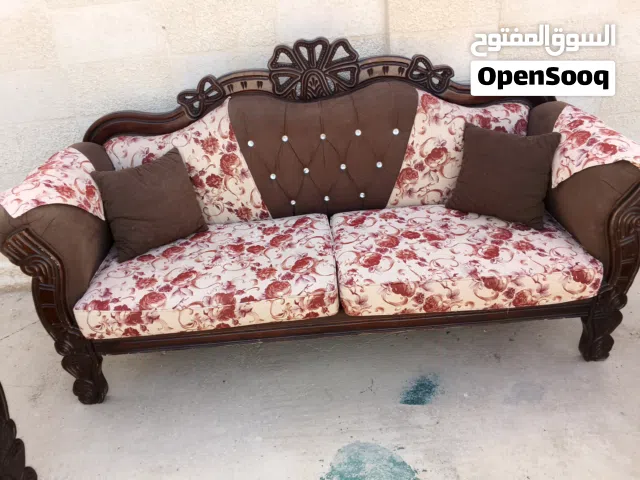 طقم كنب شبه جديد للبيع