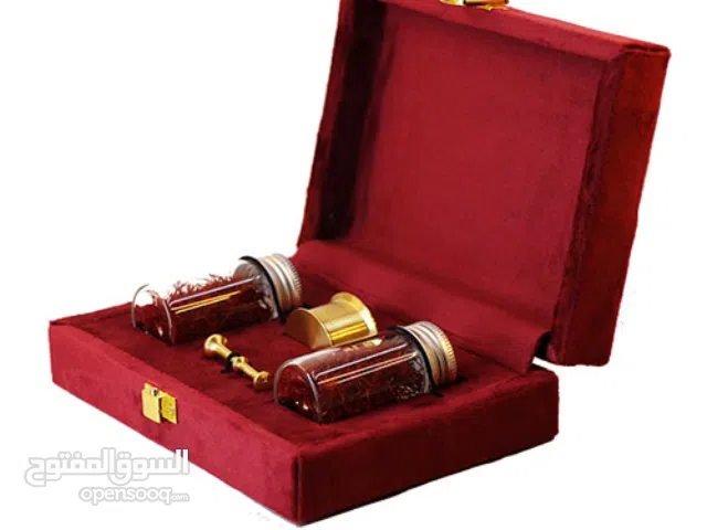 زعفران إيراني فاخر بتغليف هدايا – جودة عالية وسعر مميز