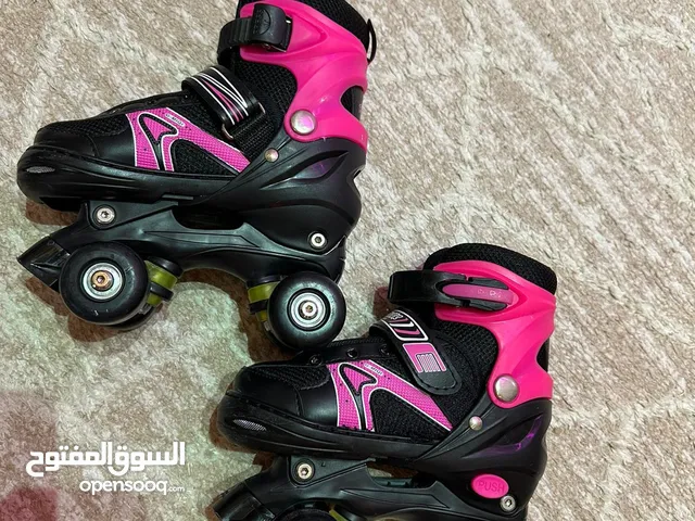Girls Athletic Shoes in Zarqa