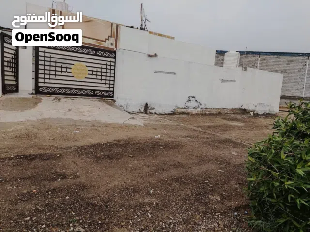 70 m2 4 Bedrooms Townhouse for Sale in Baghdad Madain