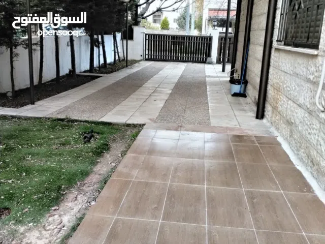 شقة مميزة - السابع - 3نوم1ماستر - ارضية - حديقة - قرب الخدمات العامة